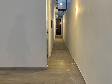 Residencia Contemporánea en Cumbres Del Lago en venta