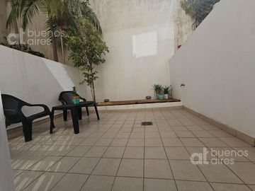 Monoambiente con patio y amenities en Almagro en alquiler temporario
