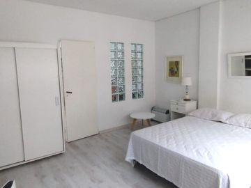 Departamento 2 ambientes al frente. Imperdible!