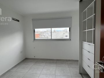 Alquiler departamento 1 dormitorio con balcon, La Plata