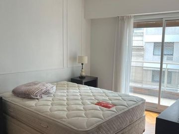 Departamento en alquiler zona Alto Palermo 4 amb con dependencia y cochera.
