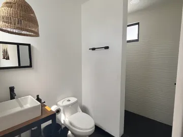 Casa en Venta con Alberca y Seguridad en Atlixco, Puebla