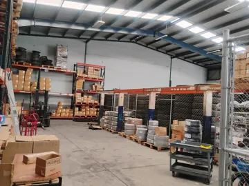 Venta / Renta de Bodega Comercial en Barrio de Refugio cerca del Centro Histórico de Puebla