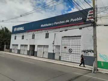 Venta / Renta de Bodega Comercial en Barrio de Refugio cerca del Centro Histórico de Puebla