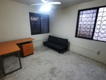 Oficina en renta en Mitras Norte, Monterrey, Nuevo León