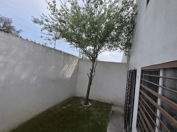 HERMOSA CASA AMUEBLADA EN VENTA EN APODACA, N.L.