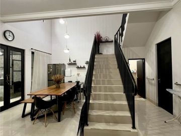 Rumah mewah Graha Santoso Regency
