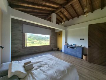 CASA CAMPESTRE UNIDAD CERRADA VIA RIONEGRO LA CEJA