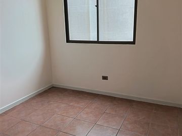 Departamento en Arriendo en A 3 cuadras de metro Parque Ohiggins y a 5 cuadras del metro Toesca