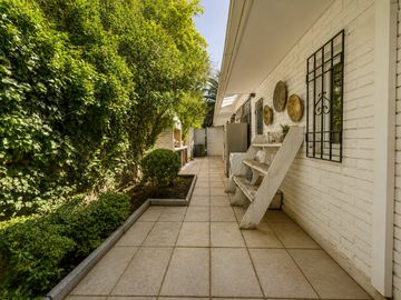 Destacada Casa de Arquitectura de Autor en Jardin del Este