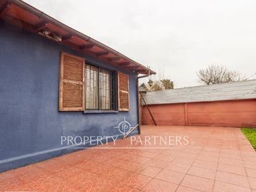 Excelente Casa Renovada en Villa Macul. Pasos del Metro Quilín, MACUL