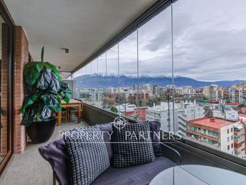 Moderno departamento con vista despejada a la Cordillera