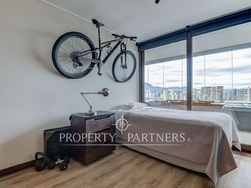 Moderno departamento con vista despejada a la Cordillera
