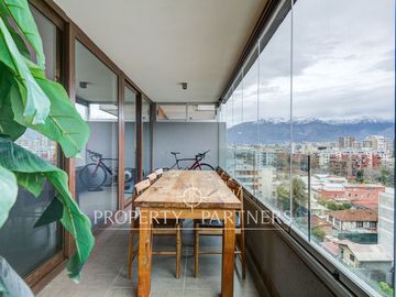 Moderno departamento con vista despejada a la Cordillera