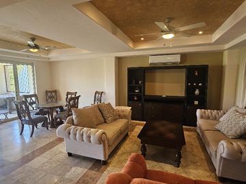 Departamento en Venta en Amapas con Terraza Privada y Jacuzzi