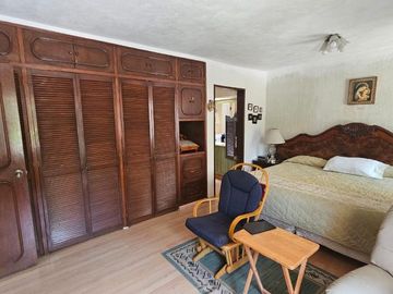 Casa en Venta en Residencial La Loma, Tepic | Amplios Espacios y Excelente Ubicación