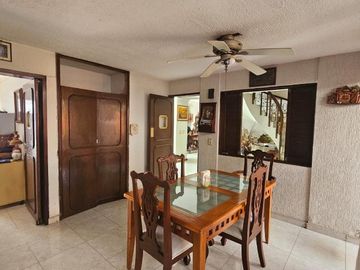 Casa en Venta en Residencial La Loma, Tepic | Amplios Espacios y Excelente Ubicación