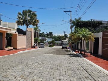 Casa en Venta en Residencial La Loma, Tepic | Amplios Espacios y Excelente Ubicación