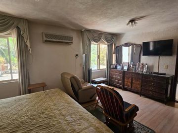 Casa en Venta en Residencial La Loma, Tepic | Amplios Espacios y Excelente Ubicación