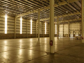 ALQUILER NAVE LOGÍSTICA AAA | 25.000 m² | ZÁRATE | PARQUE INDUSTRIAL | DOCKS + PLAYA | MULTINACIONAL