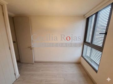 Moderno departamento 2D/2B con estacionamiento y bodega, cerca del Metro Toesca