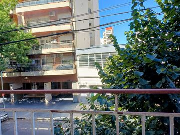 Venta PH 3 ambientes  Villa del Parque CABA Balcón Corrido y gran patio