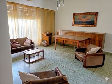 Venta PH 3 ambientes  Villa  Santa Rita  CABA Balcón Corrido y gran patio