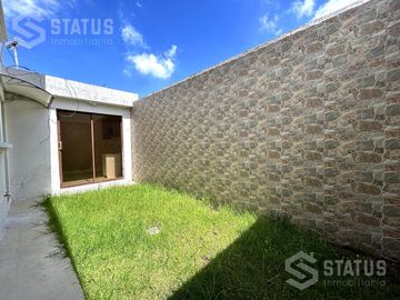 Vendo casa independiente en conjunto  sector Mirasierra - Los Chillos 3 Dorm - $130.000