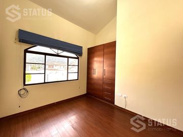 Vendo casa independiente en conjunto  sector Mirasierra - Los Chillos 3 Dorm - $130.000