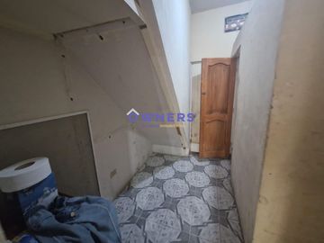 VENTA DE CASA RENTERA | 8 DEPARTAMENTOS |SUROESTE DE GYE | CALLE MARACAIBO (LC)