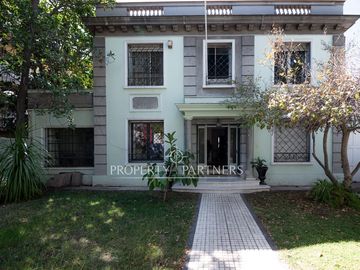 Casa en venta en Providencia Metro Inés de Suárez