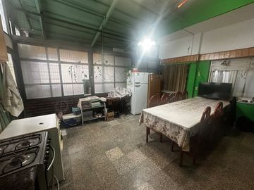 VENTA CASA 5 AMB MULTIFAMILIAR CON PILETA LANUS