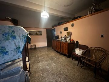 VENTA CASA 5 AMB MULTIFAMILIAR CON PILETA LANUS