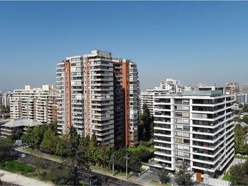 VENTA LUMINOSO DEPARTAMENTO 4D3B. LAS CONDES
