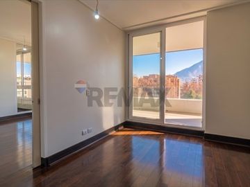 Departamento con vistas despejadas en Vitacura