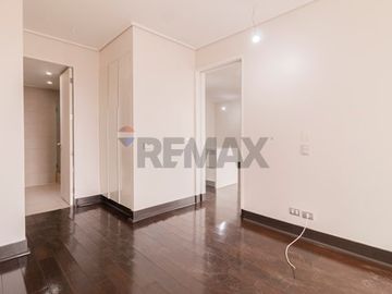 Departamento con vistas despejadas en Vitacura