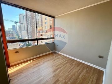 Arriendo Departamento 2D 2B Metro Parque Almagro