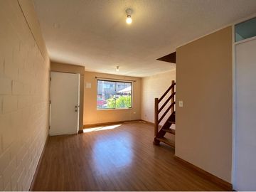 ¡Gran Oportunidad! Casa 4D 2B, 3 pisos
