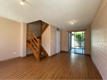 ¡Gran Oportunidad! Casa 4D 2B, 3 pisos