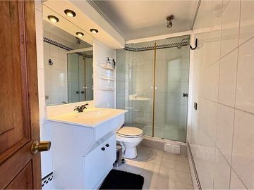 Gran casa en venta en la Reina