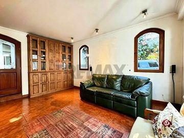 Gran casa en venta en la Reina