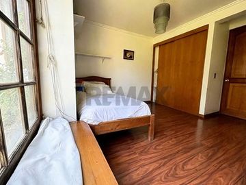 Gran casa en venta en la Reina