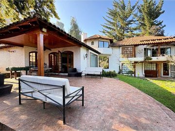 Gran casa en venta en la Reina