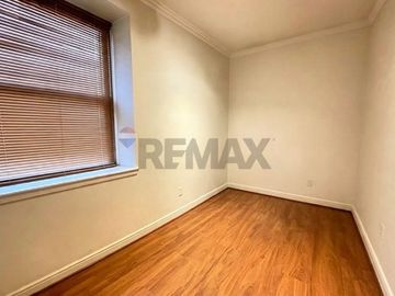 Gran casa en venta en la Reina
