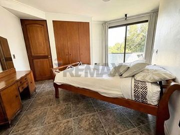 Gran casa en venta en la Reina