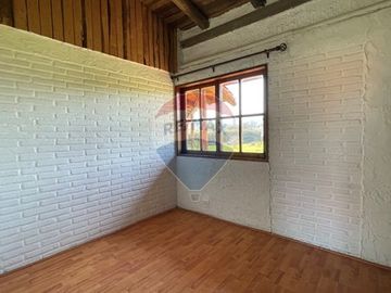 Tranquilidad y Espacio en Santa Elena, Colina