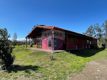 Tranquilidad y Espacio en Santa Elena, Colina