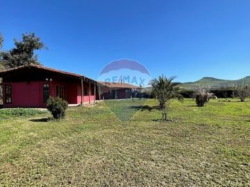 Tranquilidad y Espacio en Santa Elena, Colina