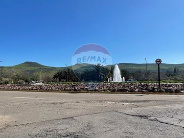 Tranquilidad y Espacio en Santa Elena, Colina