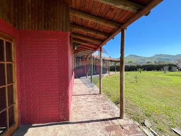 Tranquilidad y Espacio en Santa Elena, Colina